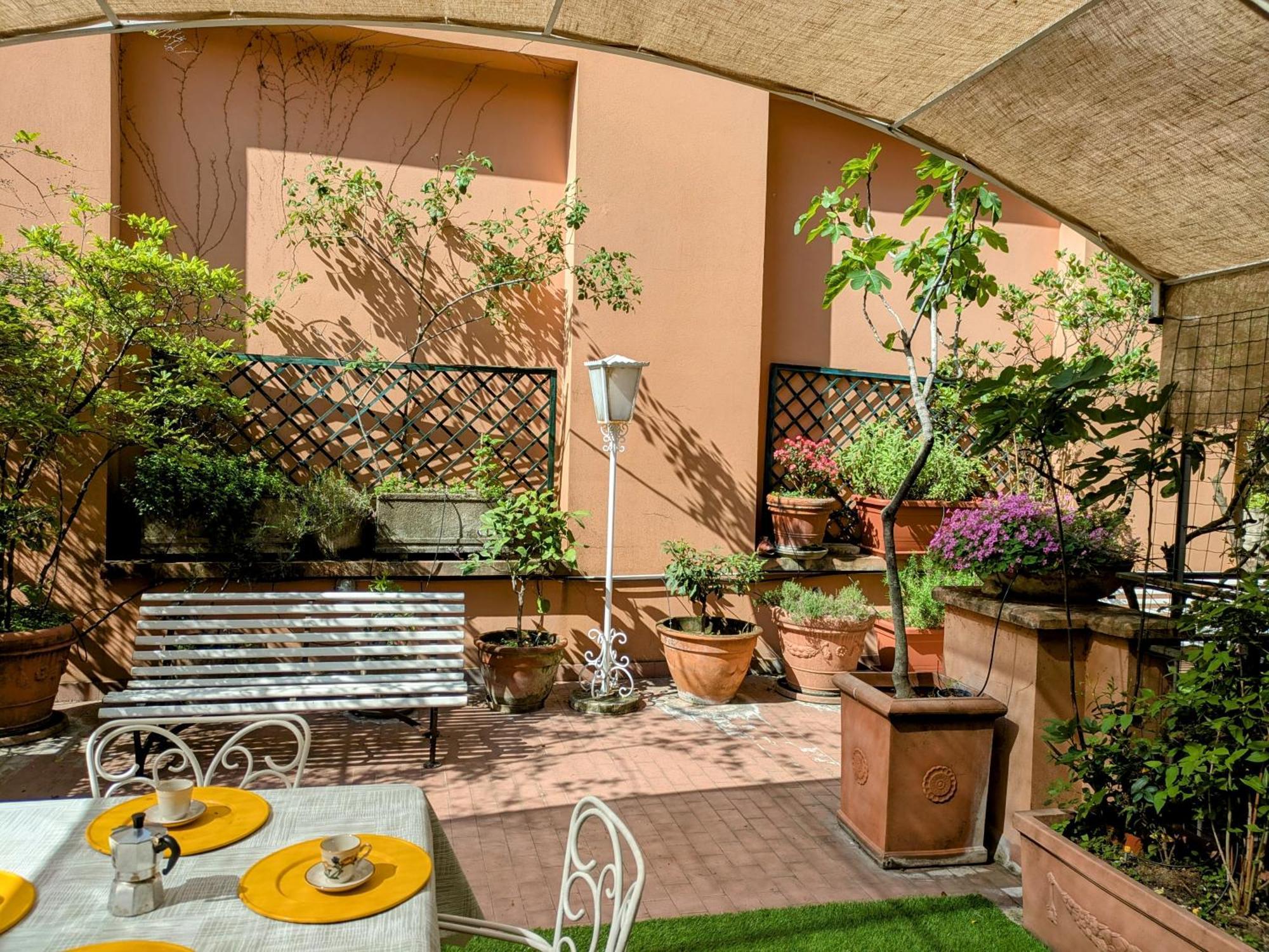 Alma Vacation Apartment In The Centre, Big Terrace Milán Exteriér fotografie
